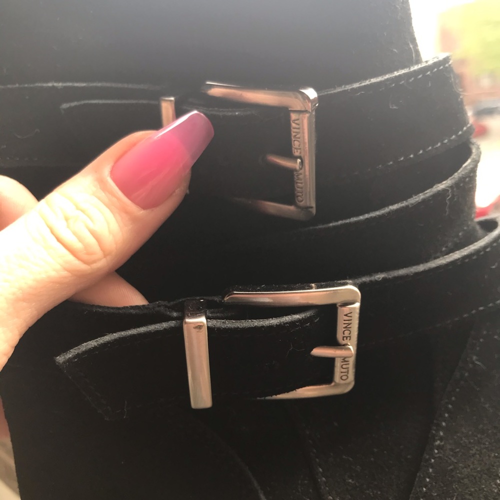 Vince cumuto suede boots